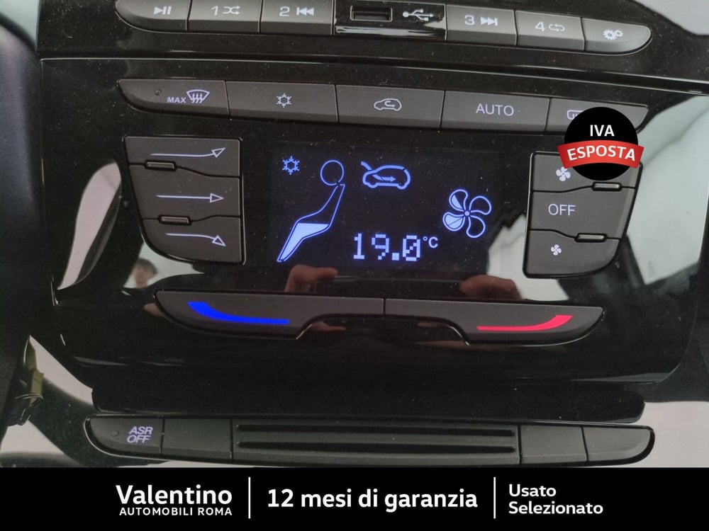 Lancia Ypsilon usata a Roma (15)