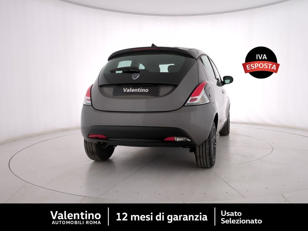 Lancia Ypsilon usata a Roma (3)