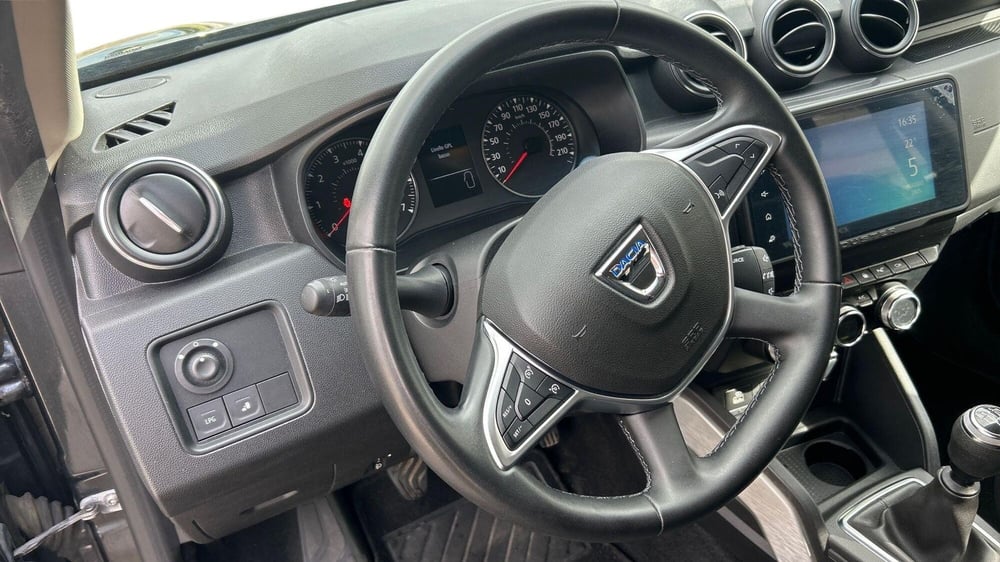 Dacia Duster usata a Parma (6)