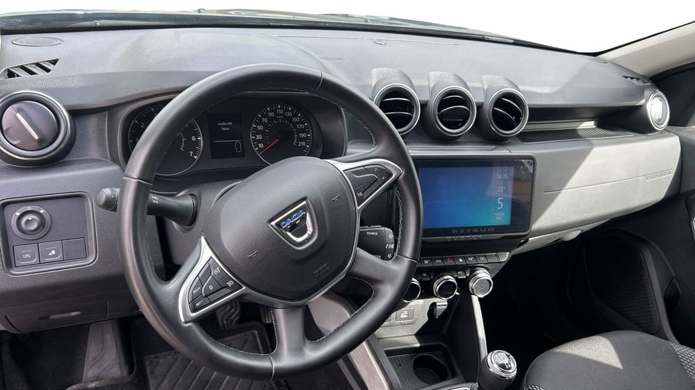 Dacia Duster usata a Parma (7)