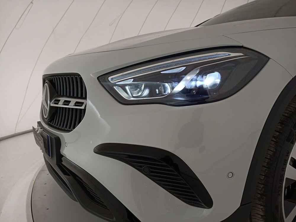 Mercedes-Benz GLA SUV usata a Bari (12)