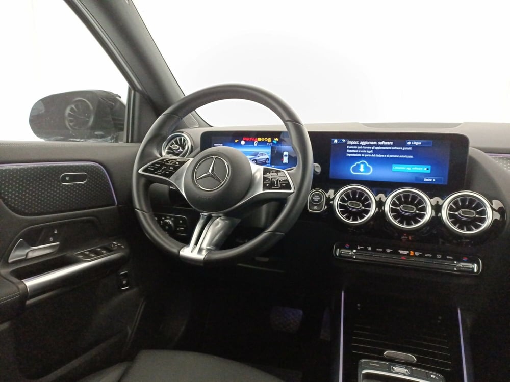 Mercedes-Benz GLA SUV usata a Bari (9)