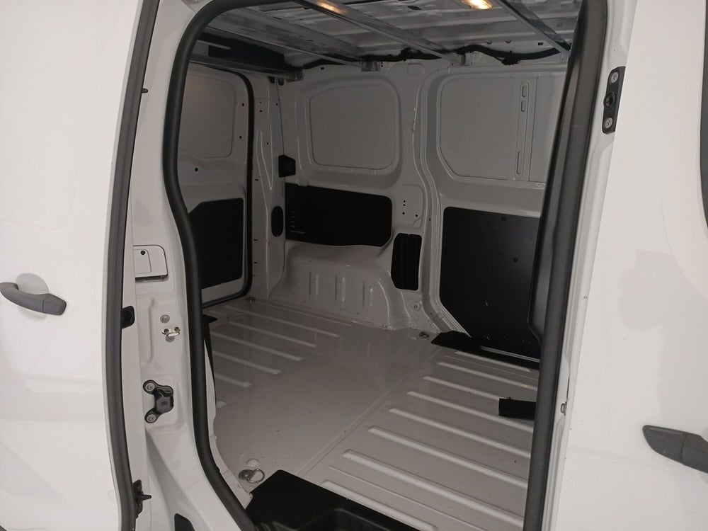 Fiat Scudo Furgone usata a Bari (8)