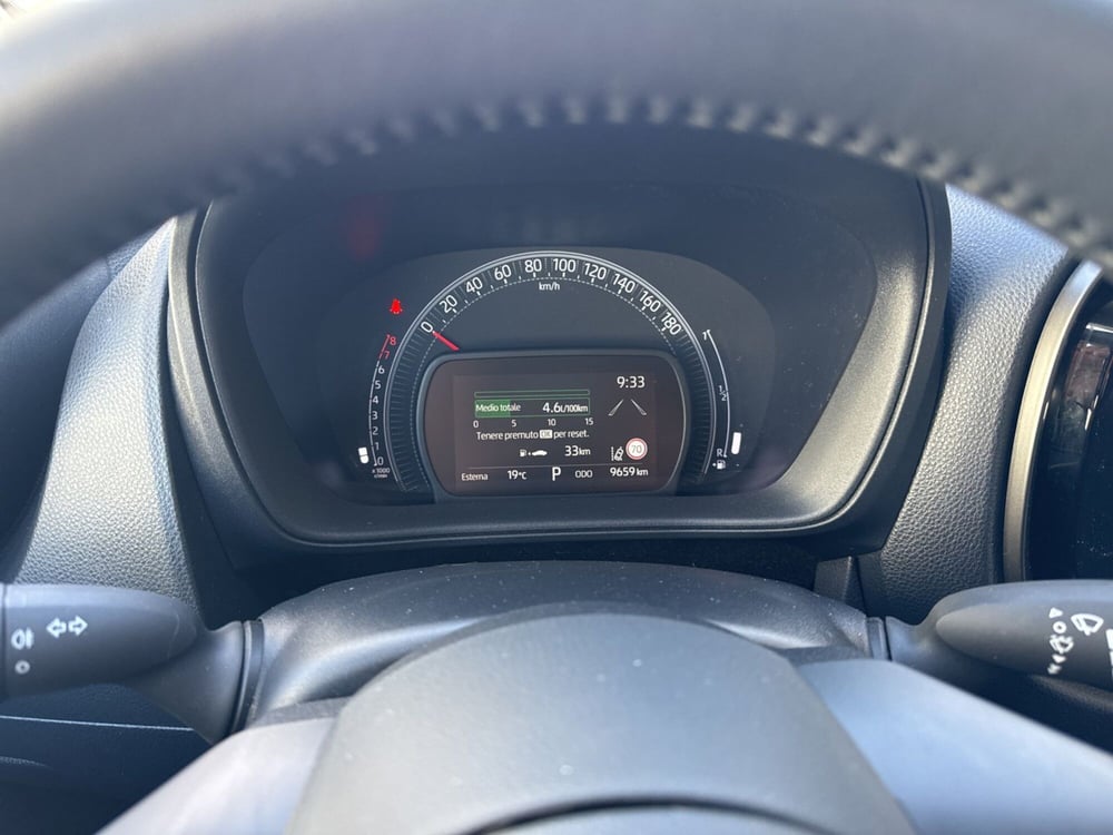 Toyota Aygo X usata a Ferrara (14)