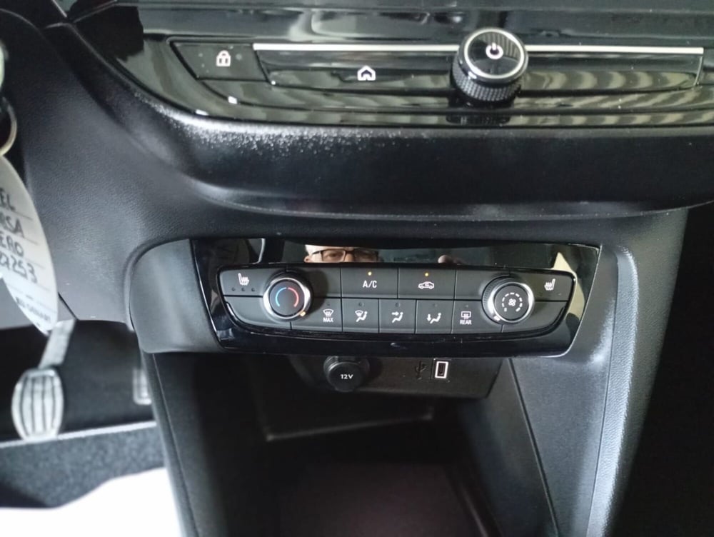 Opel Corsa nuova a Ferrara (15)