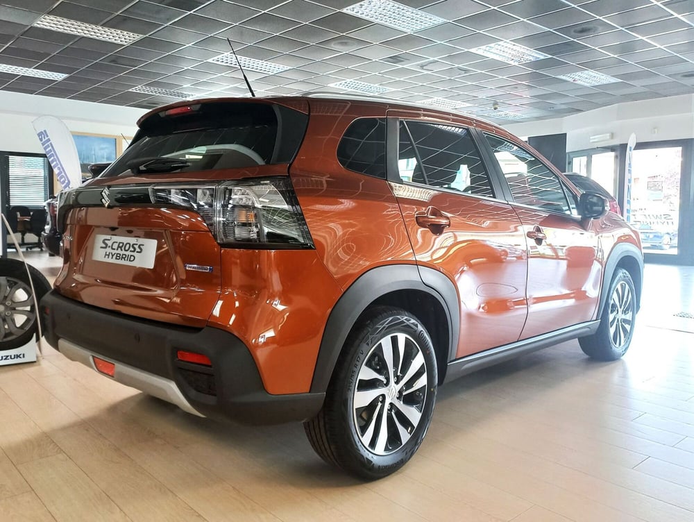 Suzuki S-Cross nuova a Milano (4)