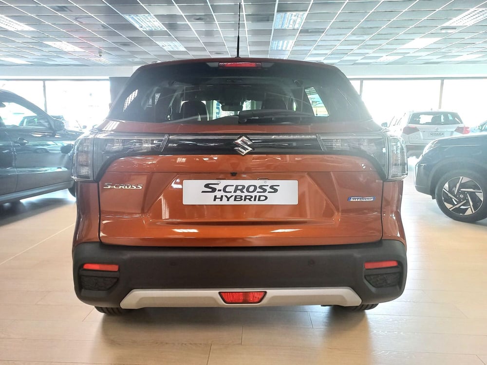 Suzuki S-Cross nuova a Milano (5)