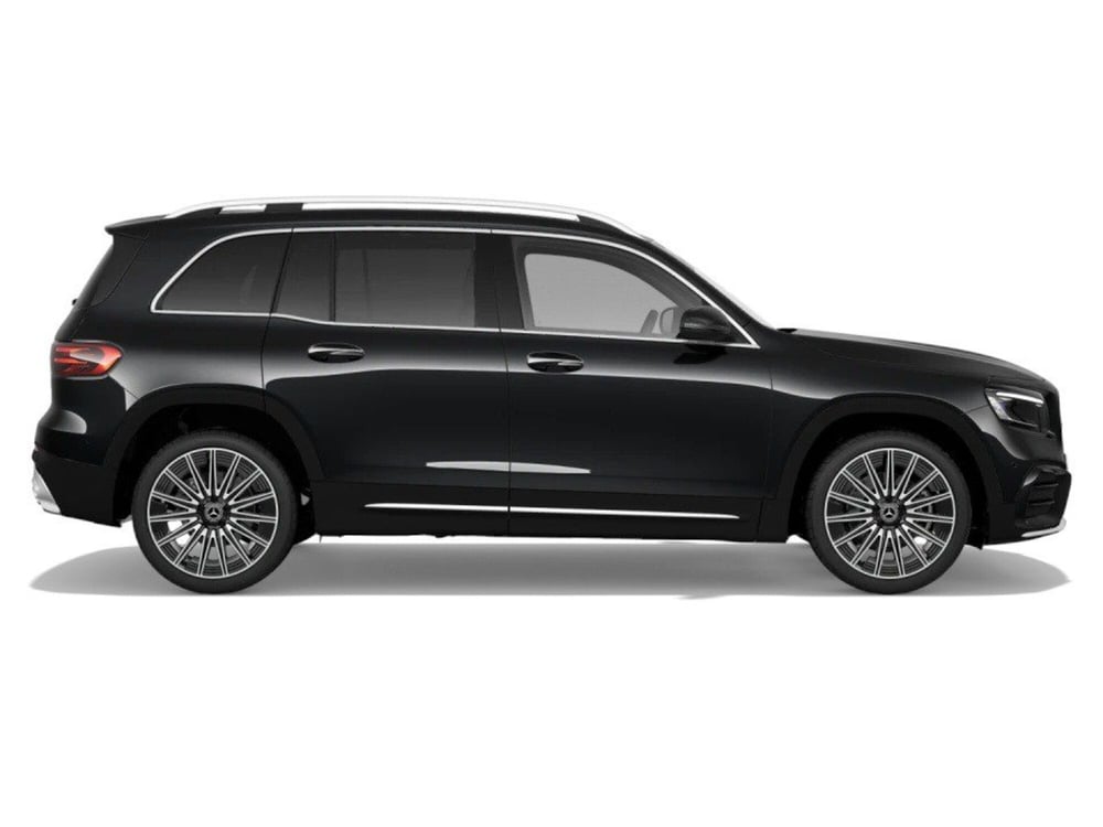 Mercedes-Benz GLB nuova a Ancona (6)