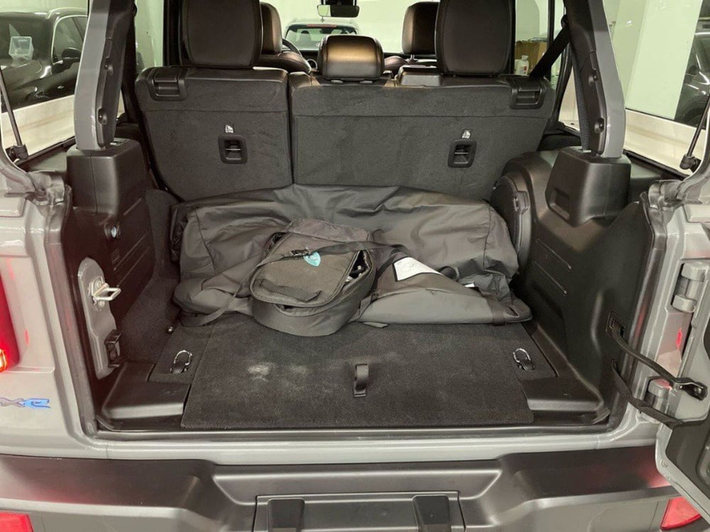 Jeep Wrangler Unlimited usata a Macerata (7)