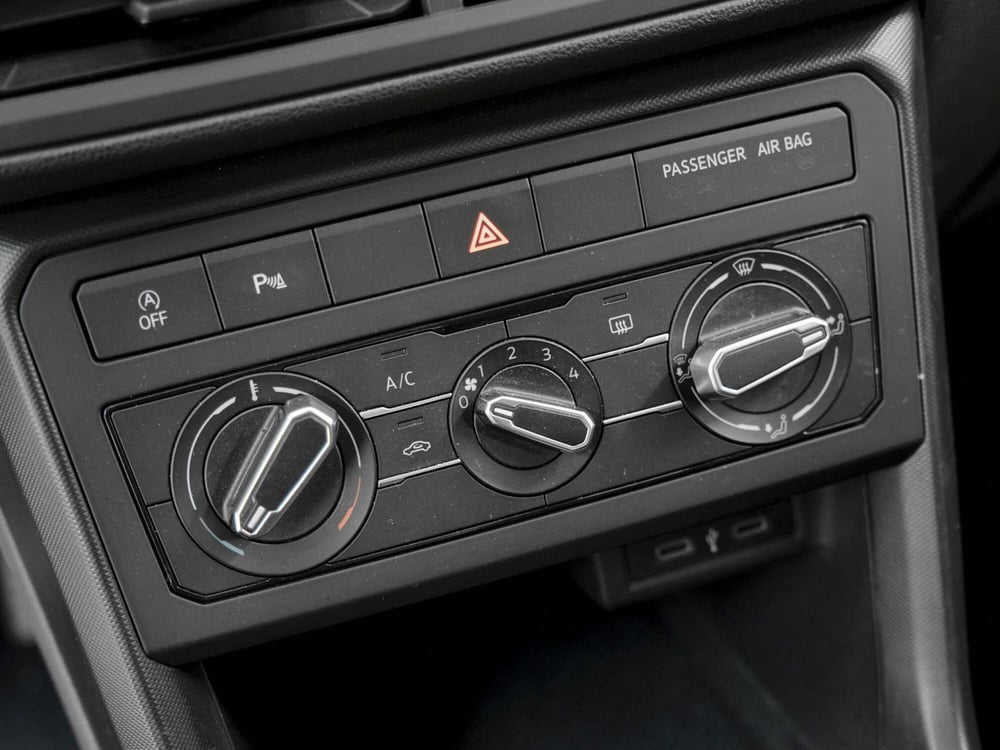 Volkswagen T-Cross usata a Prato (16)