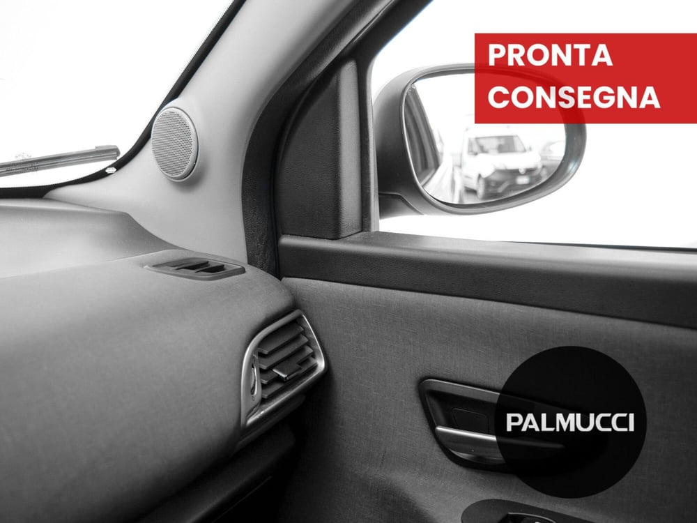 Lancia Ypsilon usata a Prato (14)