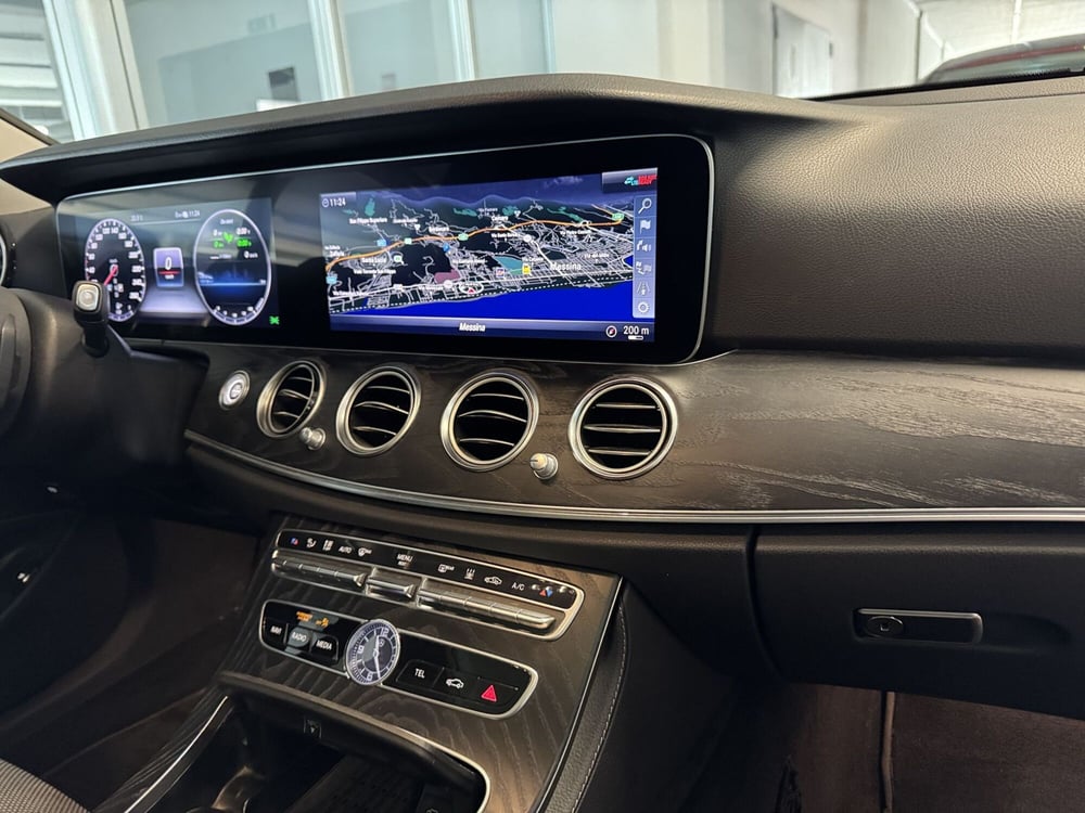 Mercedes-Benz Classe E usata a Messina (13)