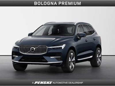 Volvo XC60 T6 Recharge AWD Plug-in Hybrid automatico Core nuova a Casalecchio di Reno