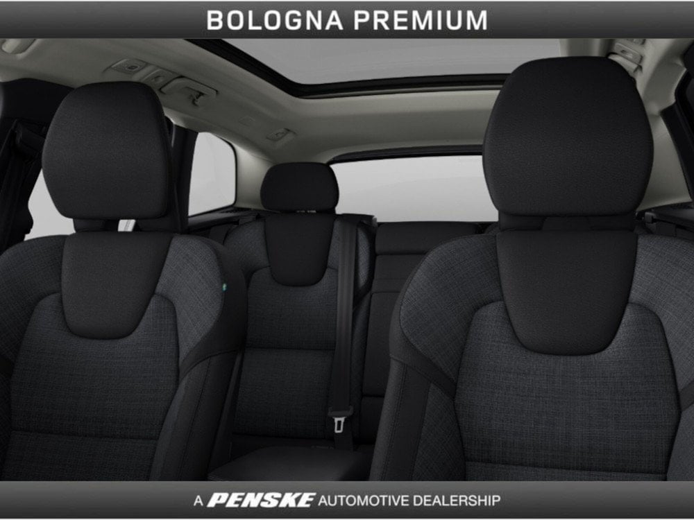 Volvo XC60 nuova a Bologna (4)