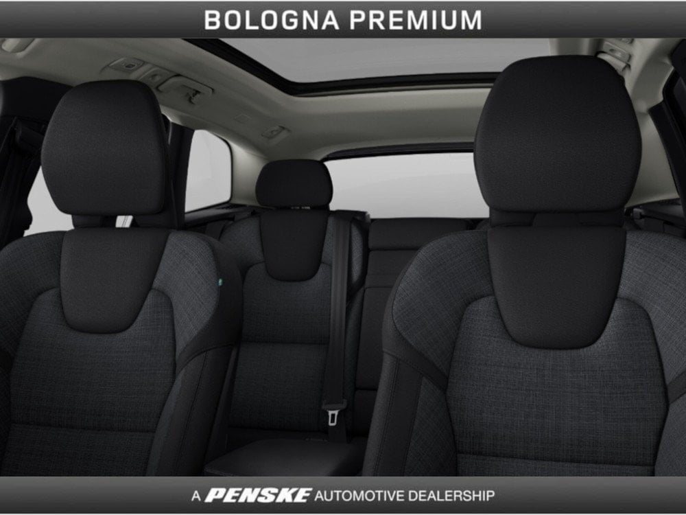 Volvo XC60 nuova a Bologna (4)
