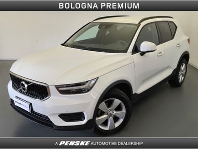 Volvo XC40 T2 Geartronic Momentum Core del 2021 usata a Casalecchio di Reno