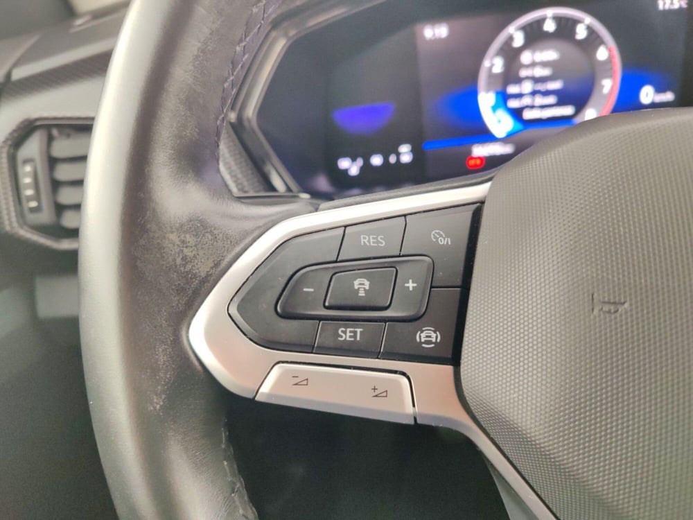 Volkswagen T-Cross usata a Massa-Carrara (14)