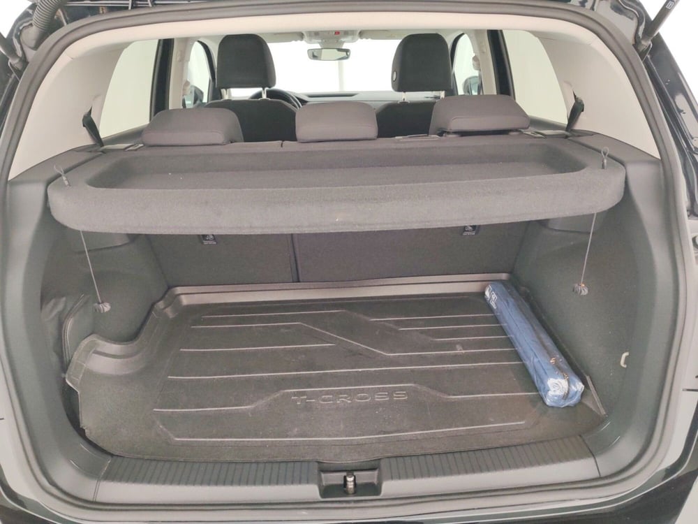 Volkswagen T-Cross usata a Massa-Carrara (16)