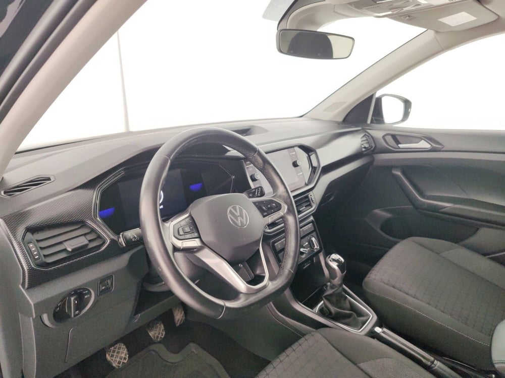 Volkswagen T-Cross usata a Massa-Carrara (8)