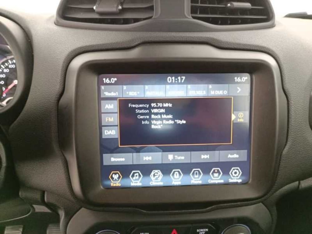 Jeep Renegade usata a Treviso (17)