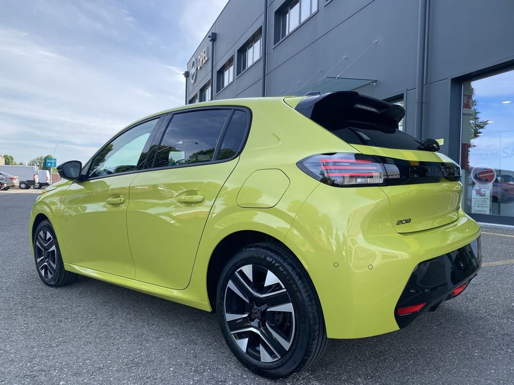 Peugeot 208 nuova a Modena (7)