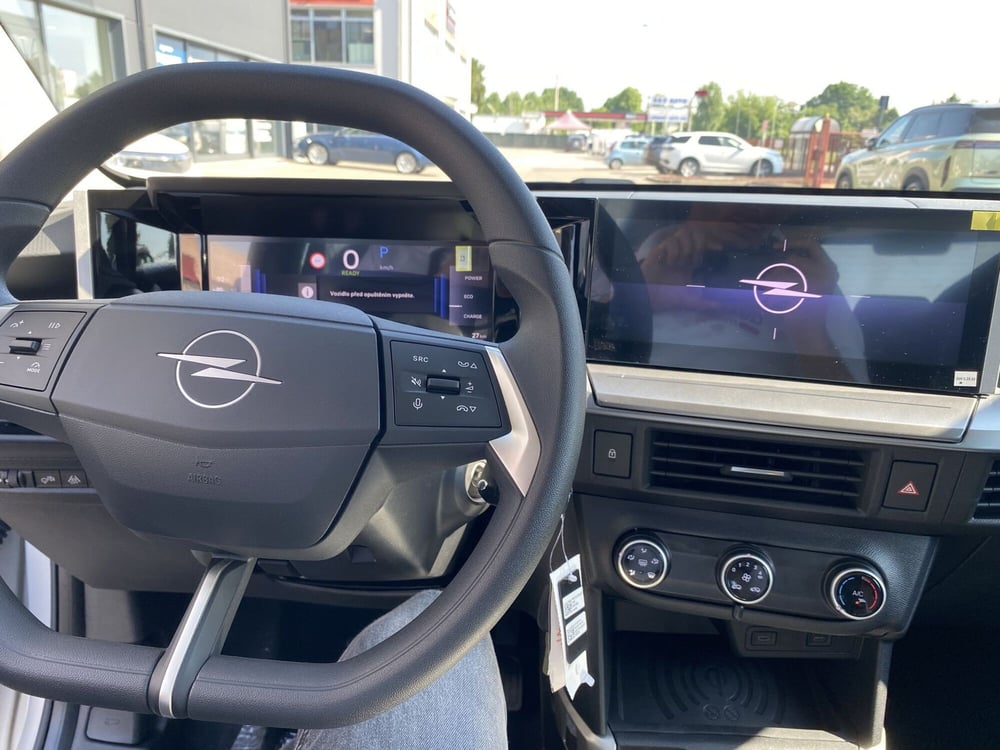 Opel Frontera nuova a Modena (14)