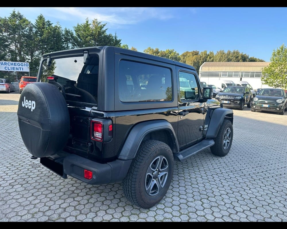 Jeep Wrangler usata a Lucca (7)
