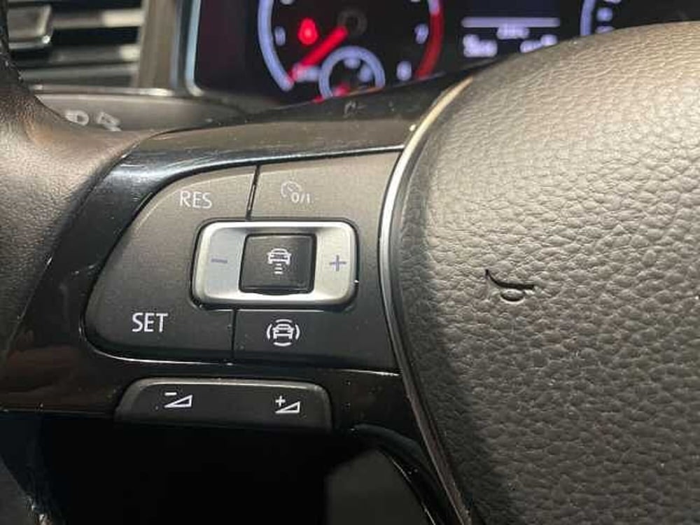 Volkswagen T-Roc usata a Prato (16)