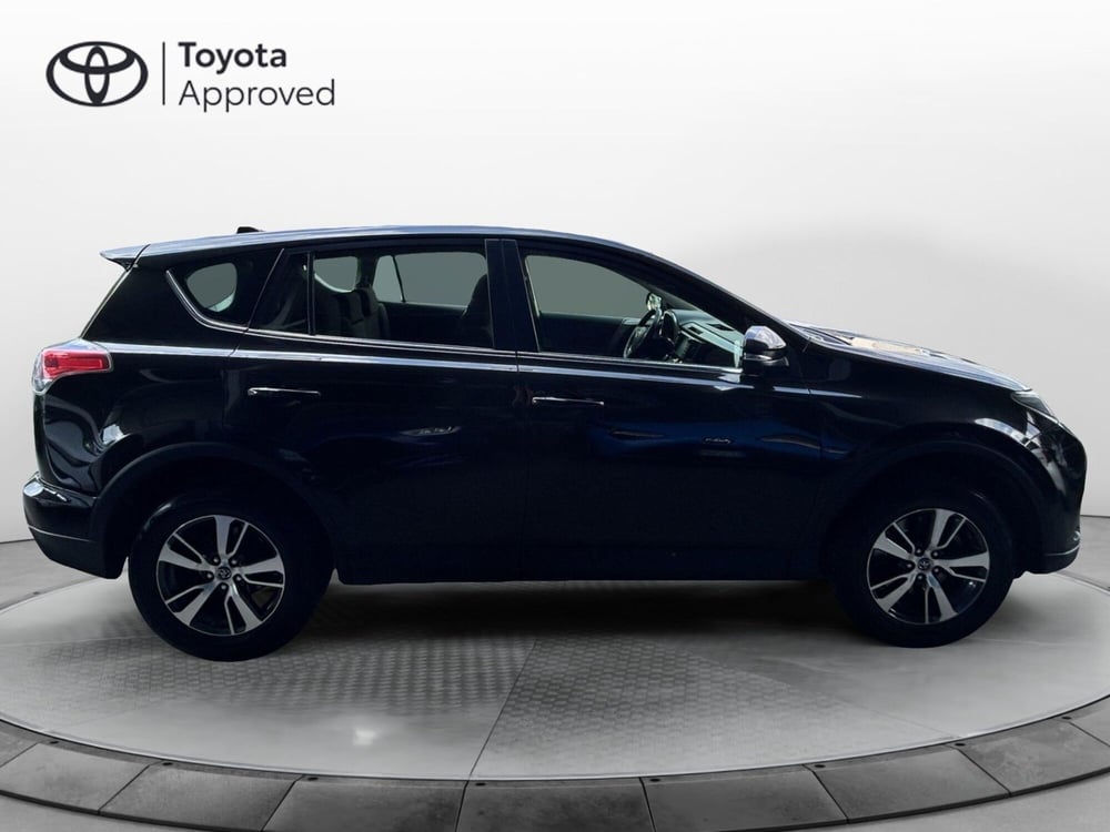Toyota Rav4 usata a Bergamo (13)