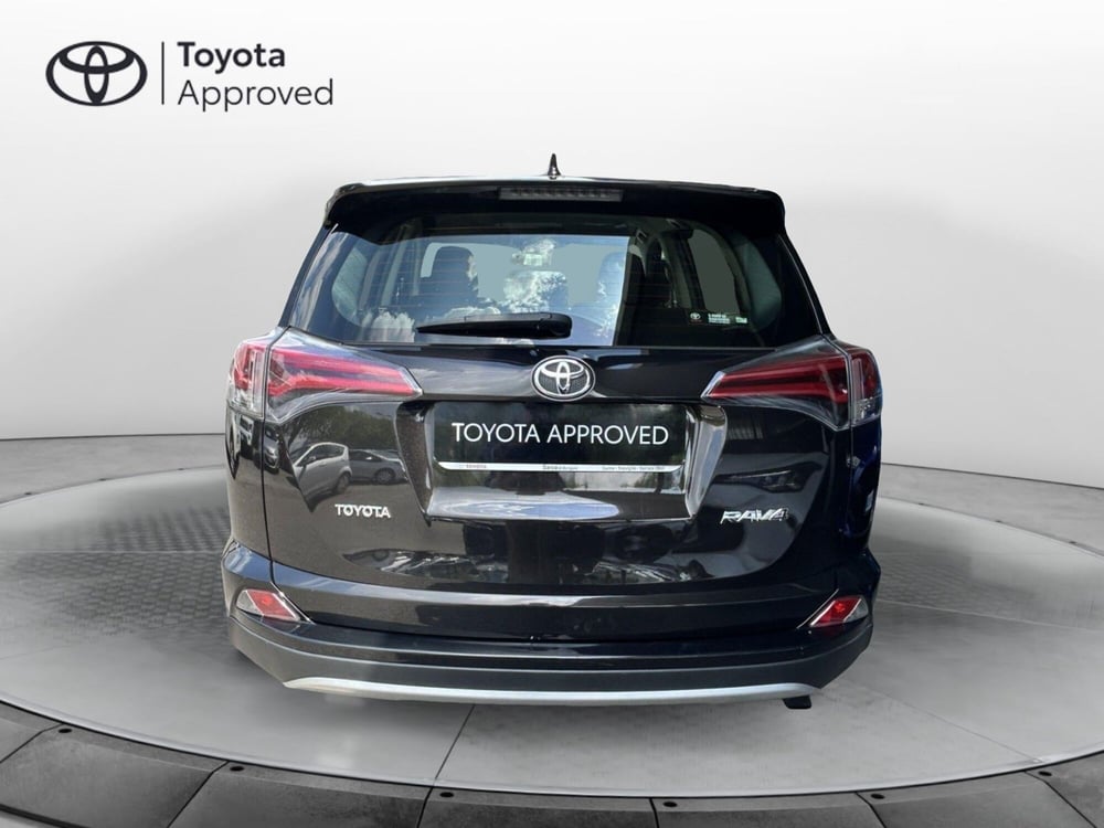 Toyota Rav4 usata a Bergamo (4)