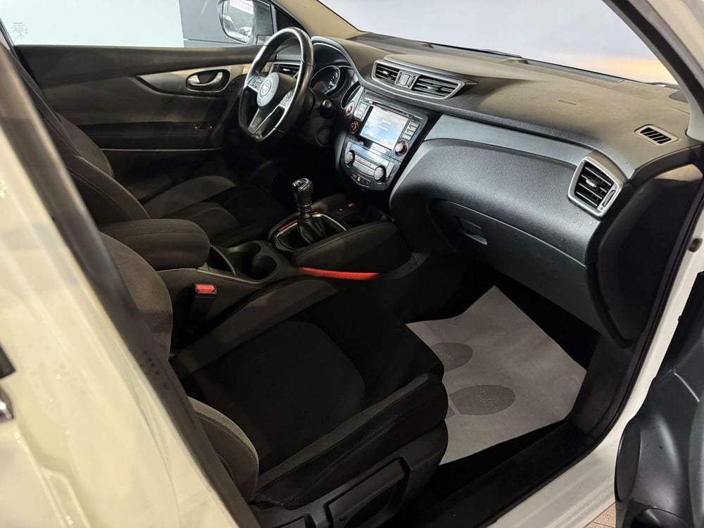 Nissan Qashqai usata a Monza e Brianza (15)
