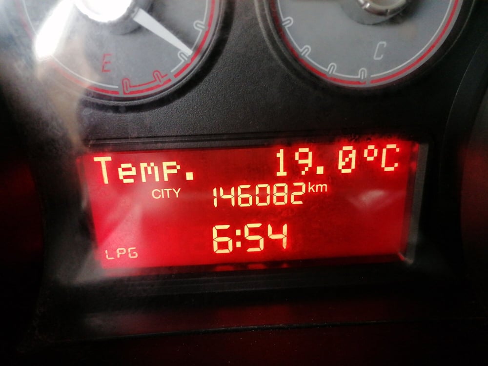 Fiat Punto usata a Brescia (16)