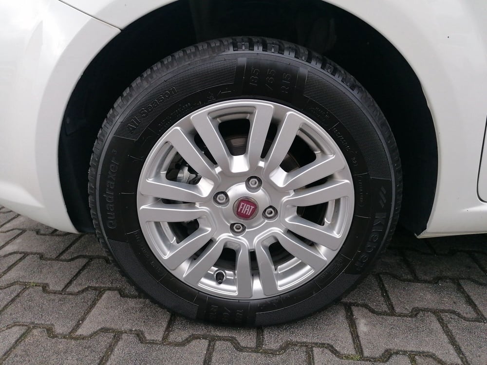 Fiat Punto usata a Brescia (17)