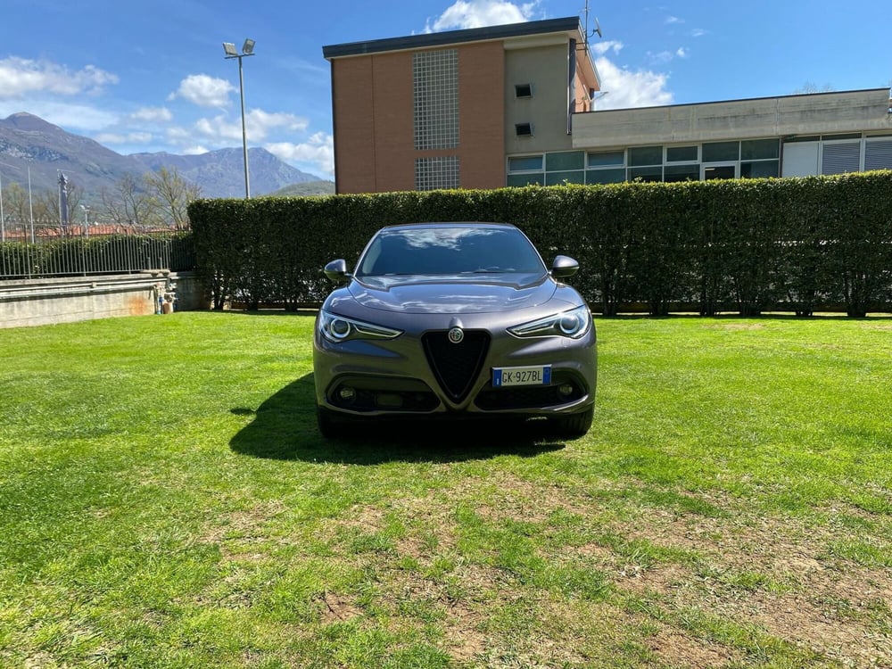 Alfa Romeo Stelvio usata a Salerno (9)