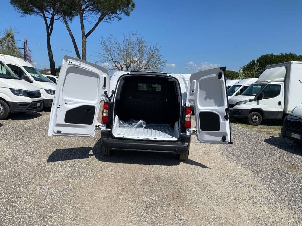 Fiat Doblò nuova a Salerno (11)