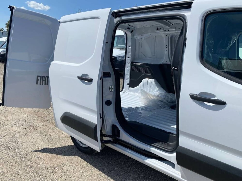Fiat Doblò nuova a Salerno (13)