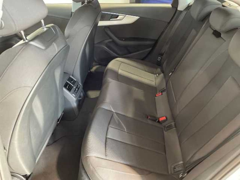 Audi A4 nuova a Prato (16)
