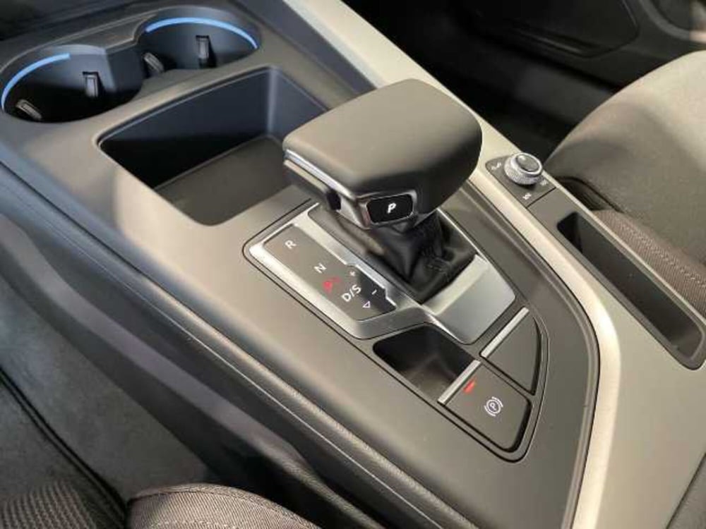 Audi A4 nuova a Prato (17)
