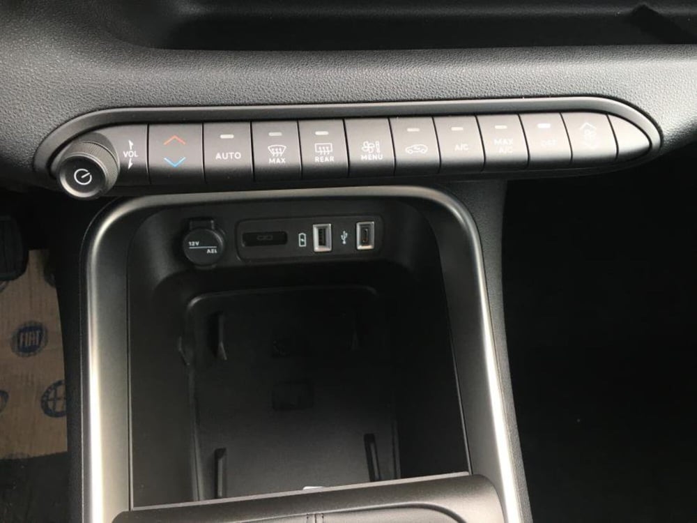 Jeep Avenger nuova a Cuneo (18)