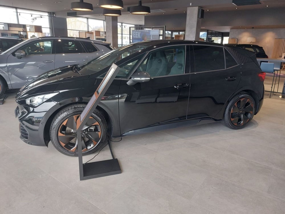 Cupra Born nuova a Frosinone (4)