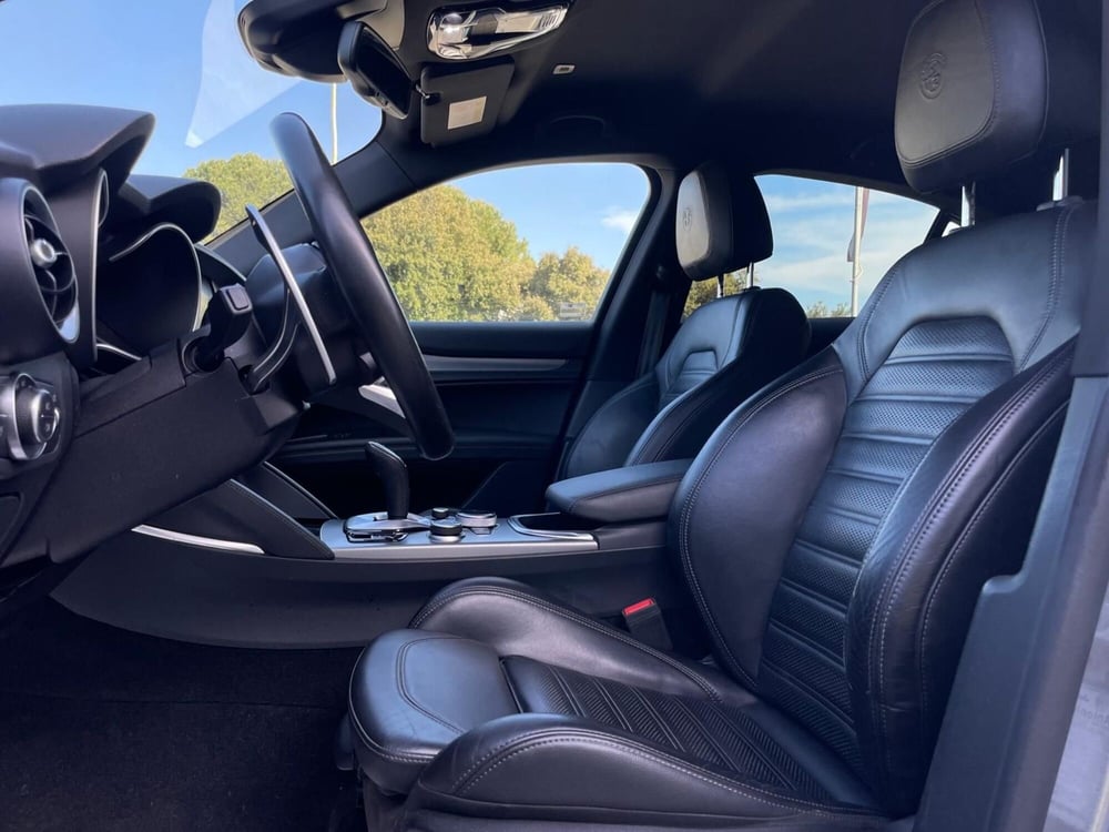 Alfa Romeo Stelvio usata a Ancona (11)
