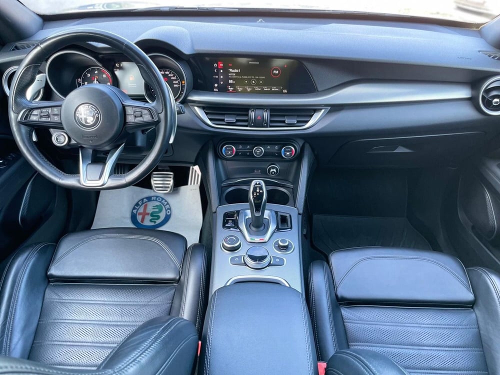 Alfa Romeo Stelvio usata a Ancona (12)