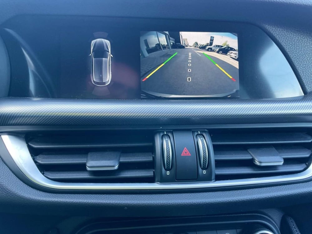 Alfa Romeo Stelvio usata a Ancona (17)