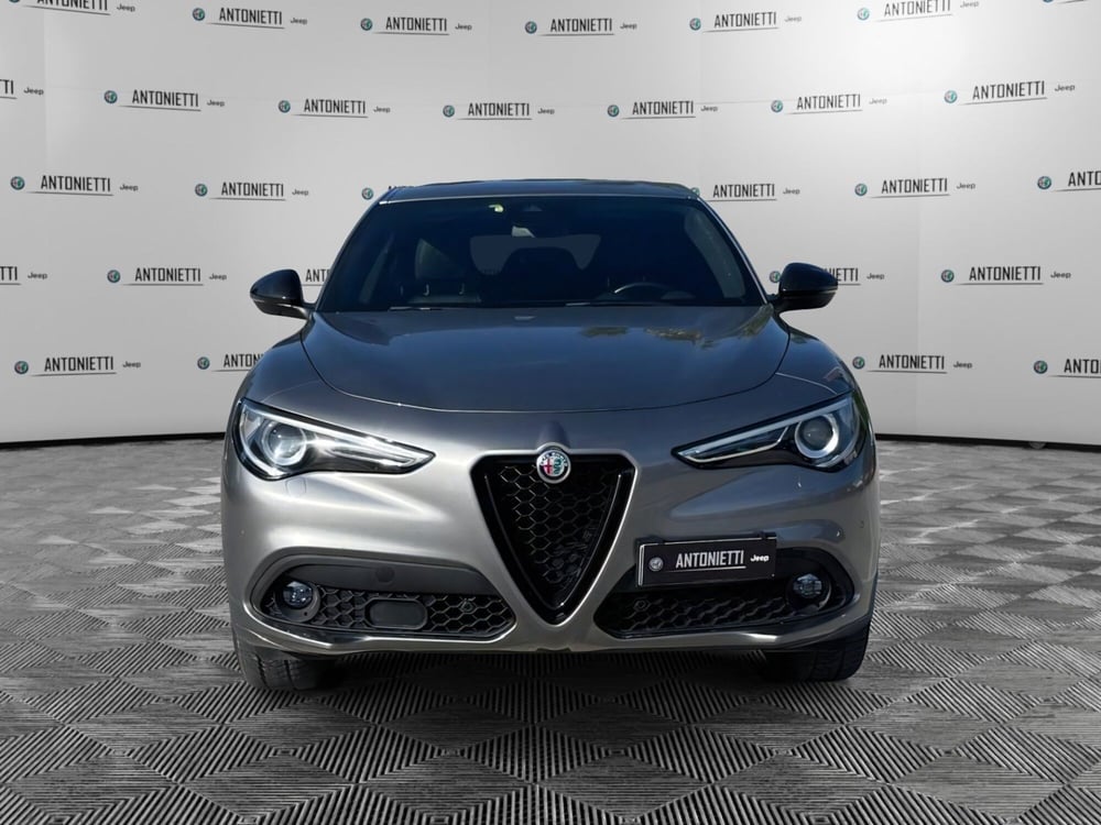 Alfa Romeo Stelvio usata a Ancona (2)