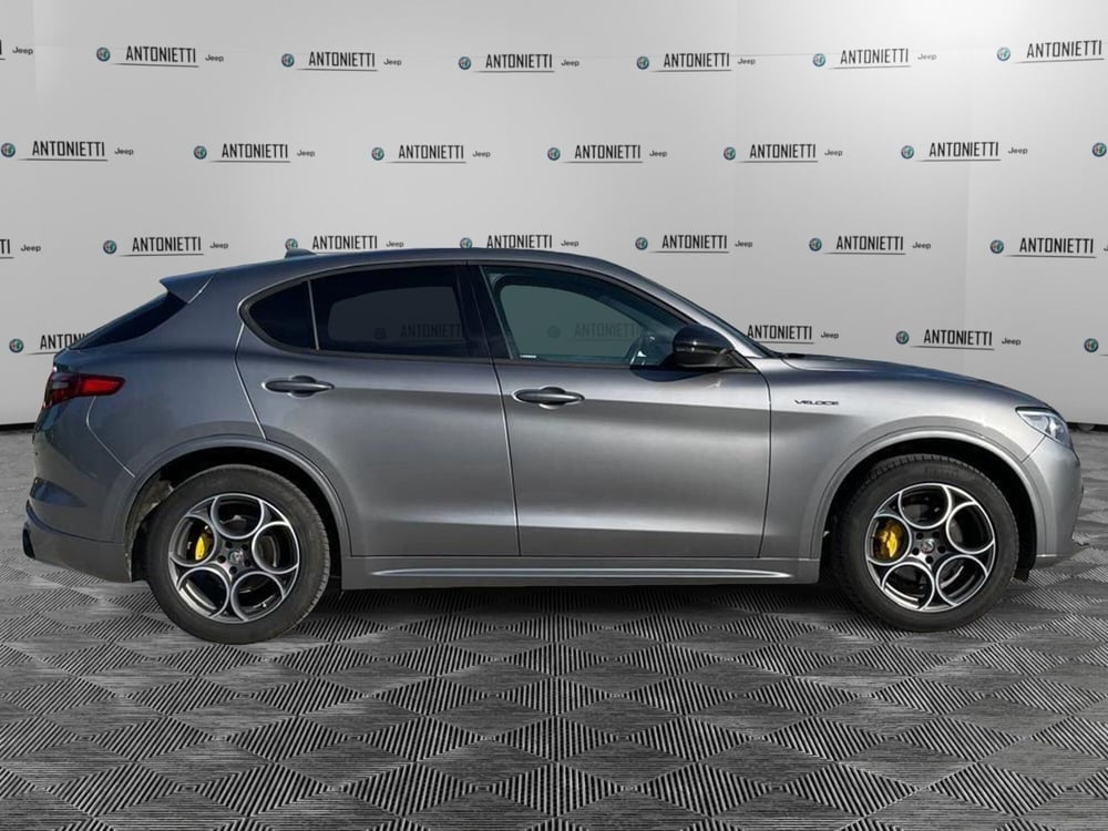 Alfa Romeo Stelvio usata a Ancona (4)