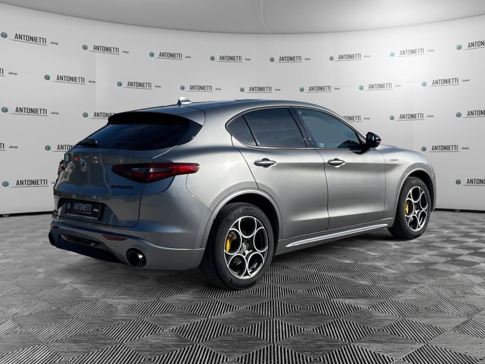 Alfa Romeo Stelvio usata a Ancona (5)