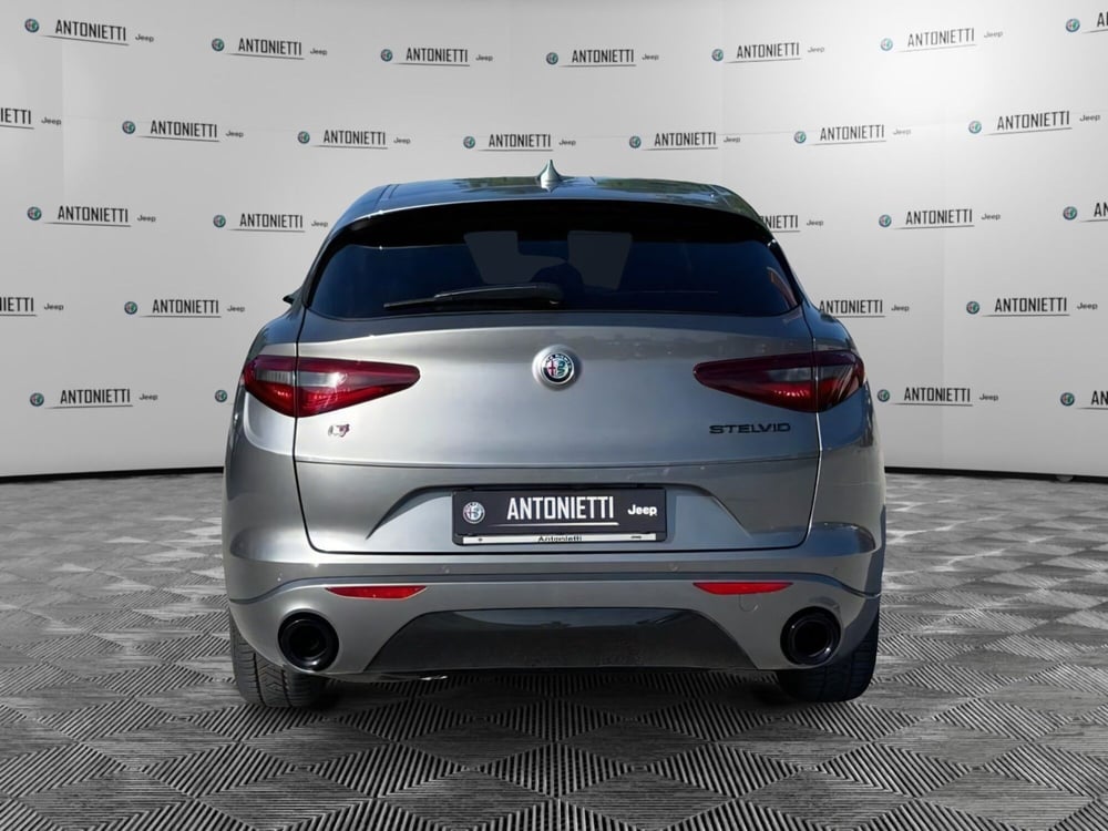 Alfa Romeo Stelvio usata a Ancona (6)