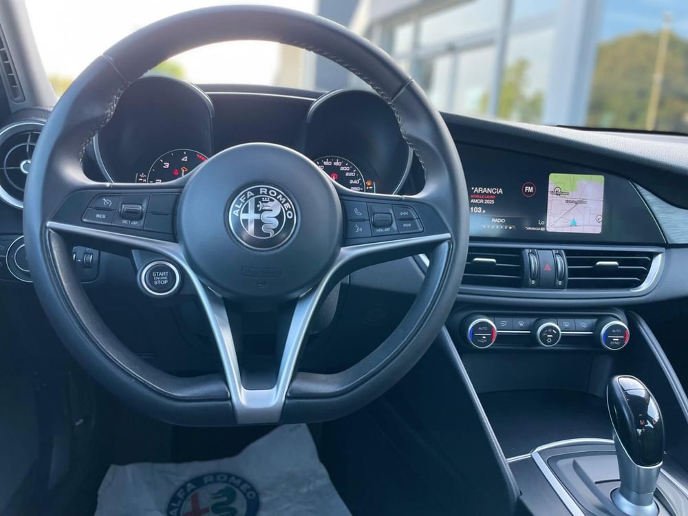 Alfa Romeo Giulia usata a Ancona (13)