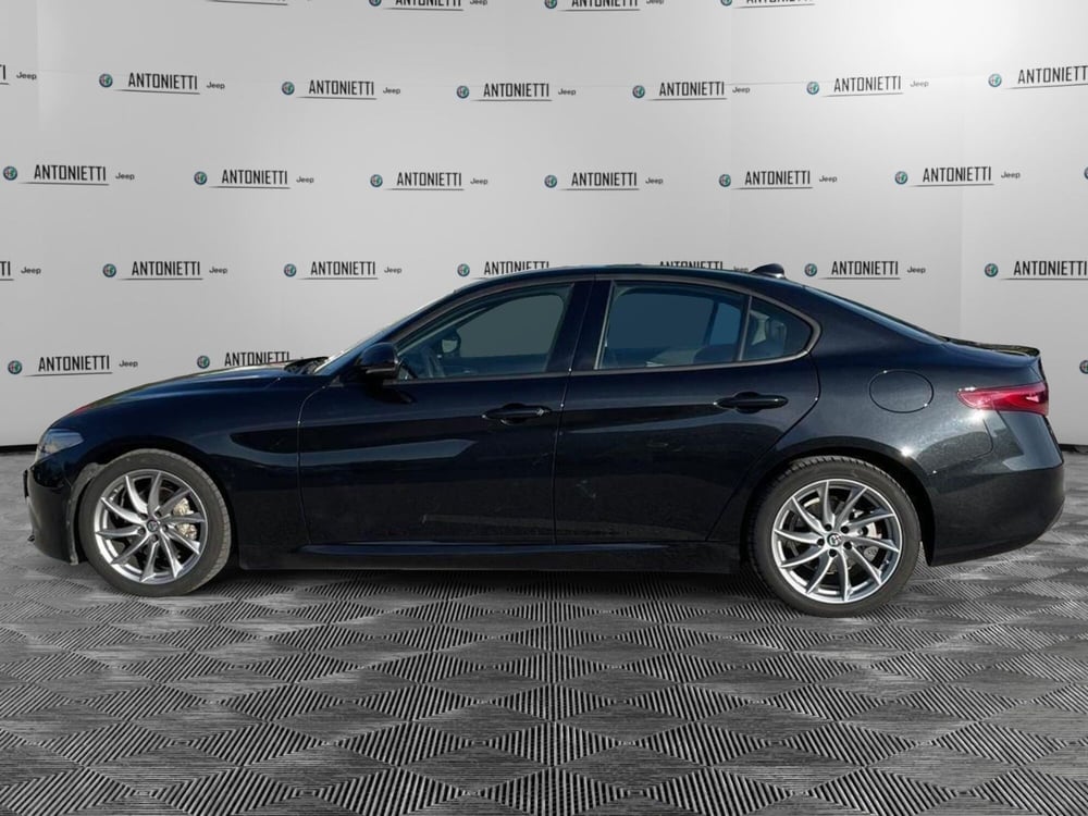 Alfa Romeo Giulia usata a Ancona (8)