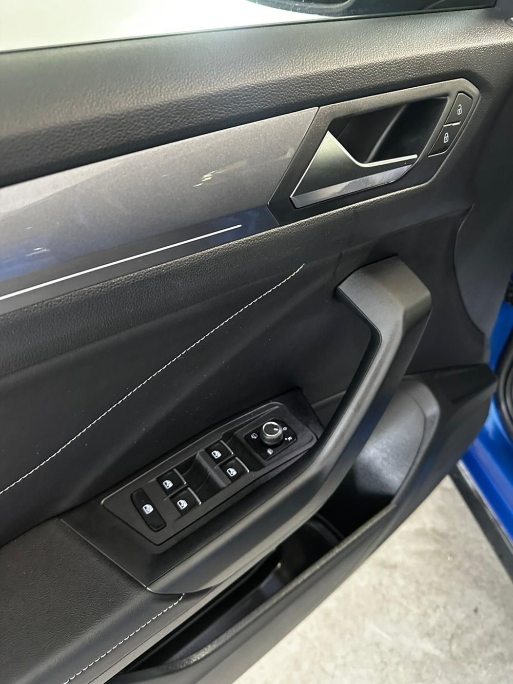 Volkswagen T-Roc usata a L'Aquila (11)